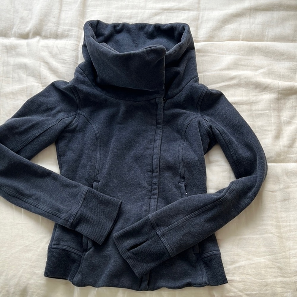 LULULEMON zip up sweater